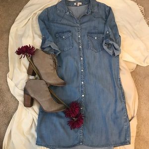 Kut From the Kloth Chambray Shirt Dress